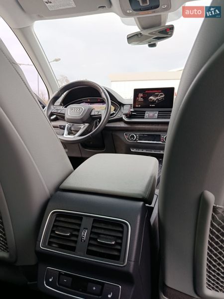 Внедорожник / Кроссовер Audi Q5 2018 в Киеве