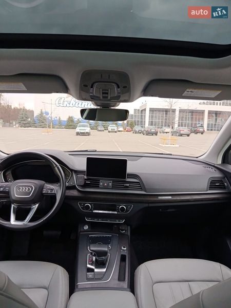 Внедорожник / Кроссовер Audi Q5 2018 в Киеве
