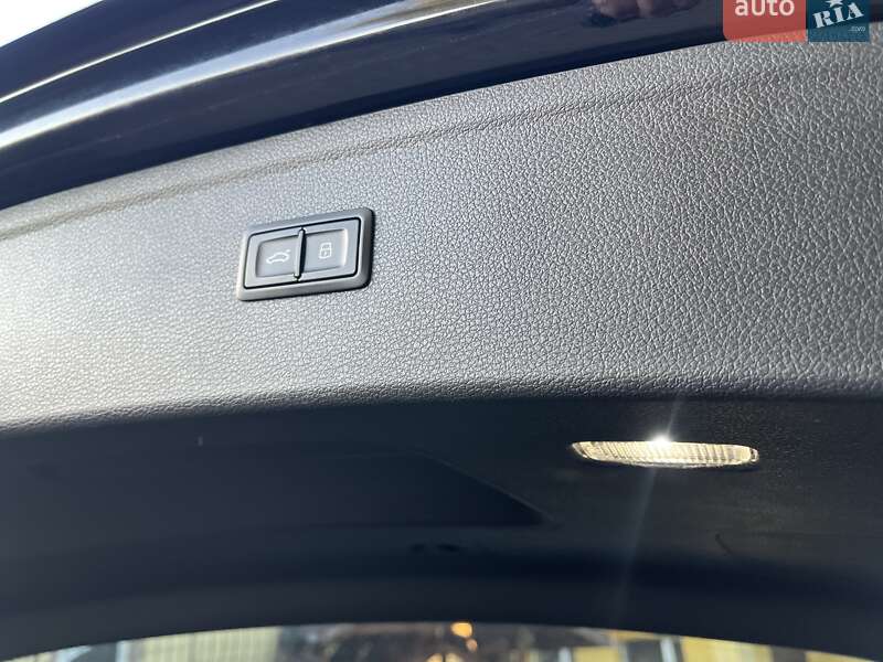 Позашляховик / Кросовер Audi Q5 2017 в Львові фото 20 Позашляховик / Кросовер Audi Q5 2017 в Львові