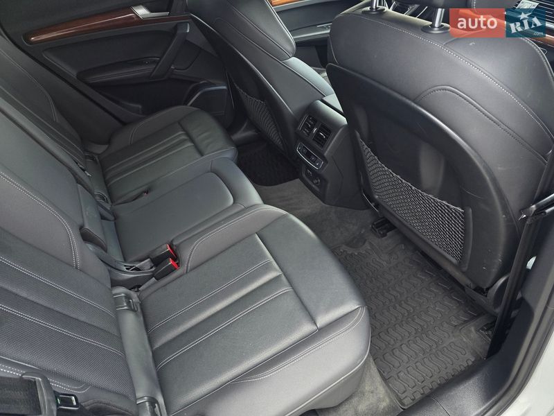 Внедорожник / Кроссовер Audi Q5 2020 в Тернополе