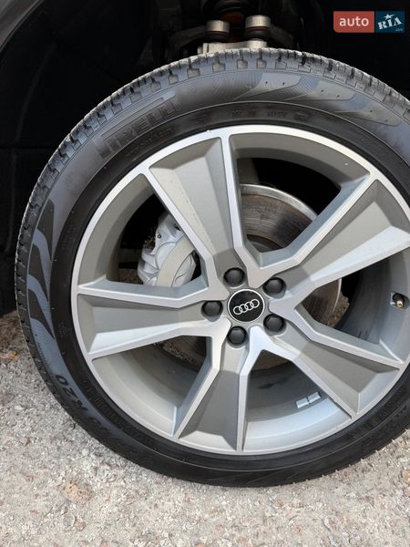 Внедорожник / Кроссовер Audi Q5 2024 в Киеве