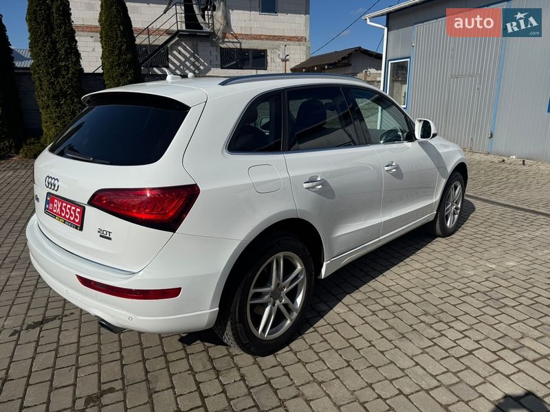 Внедорожник / Кроссовер Audi Q5 2015 в Нововолынске