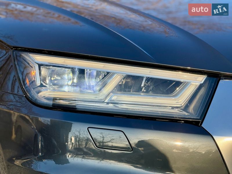 Внедорожник / Кроссовер Audi Q5 2017 в Харькове