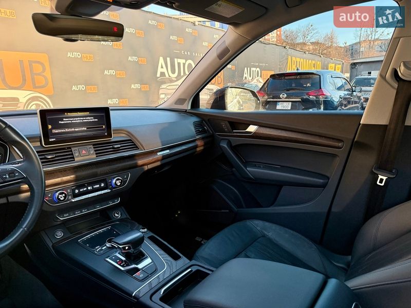 Внедорожник / Кроссовер Audi Q5 2017 в Харькове