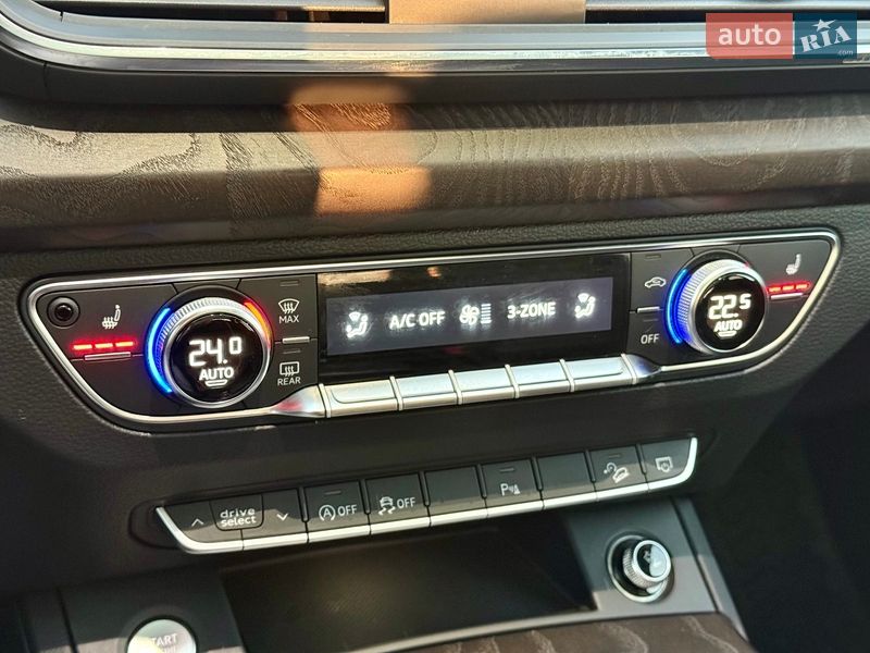 Внедорожник / Кроссовер Audi Q5 2017 в Харькове