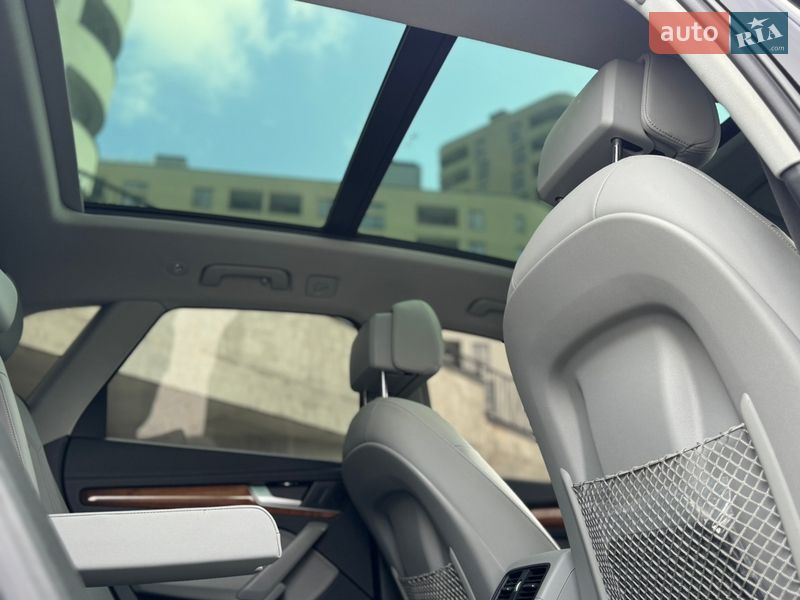 Внедорожник / Кроссовер Audi Q5 2022 в Львове