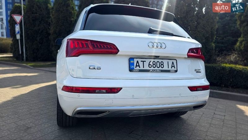 Внедорожник / Кроссовер Audi Q5 2017 в Ивано-Франковске