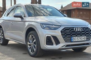Внедорожник / Кроссовер Audi Q5 2022 в Тернополе