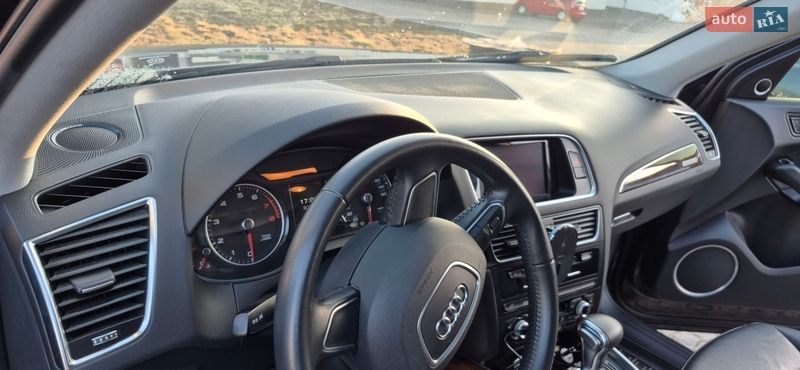 Внедорожник / Кроссовер Audi Q5 2015 в Полтаве