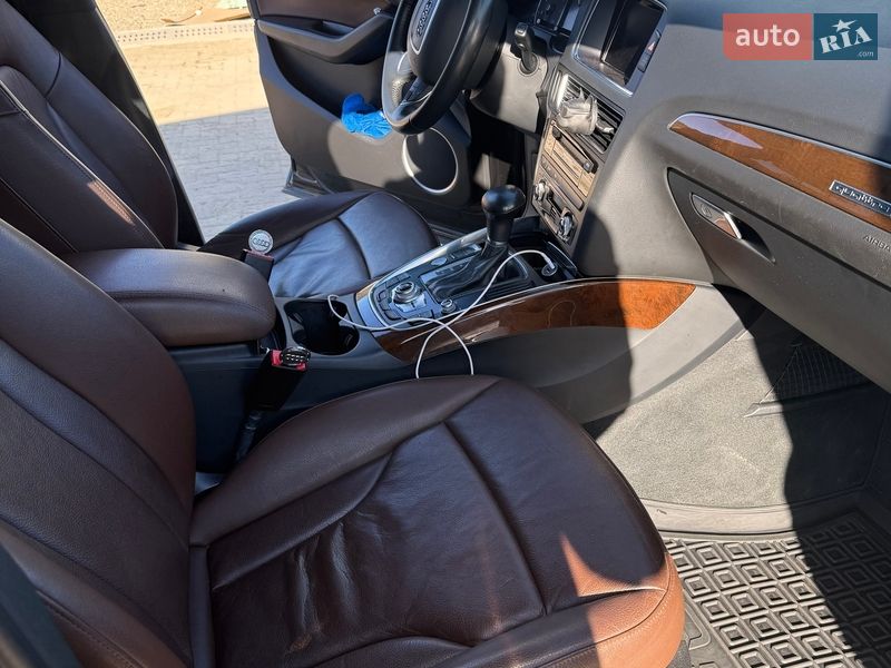 Позашляховик / Кросовер Audi Q5 2015 в Чернівцях