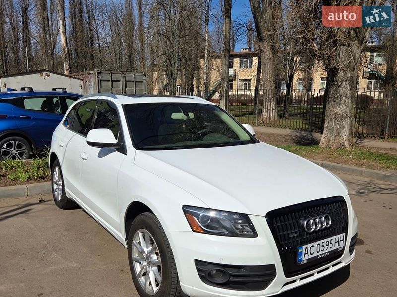 Позашляховик / Кросовер Audi Q5 2011 в Одесі
