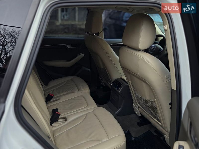 Позашляховик / Кросовер Audi Q5 2011 в Одесі