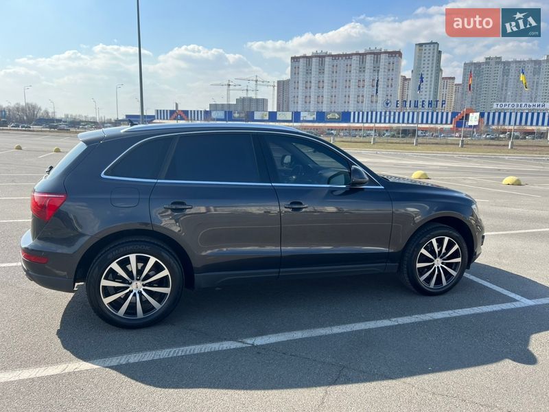 Внедорожник / Кроссовер Audi Q5 2012 в Киеве