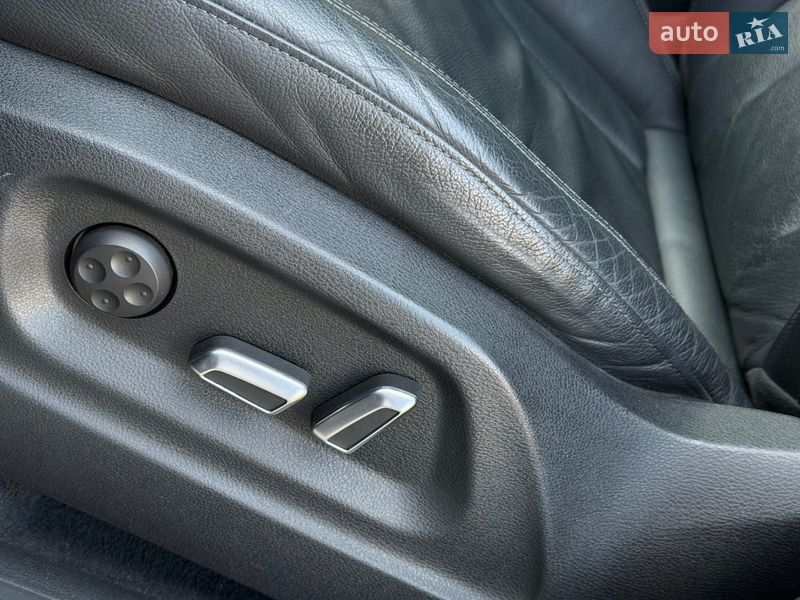 Внедорожник / Кроссовер Audi Q5 2015 в Одессе