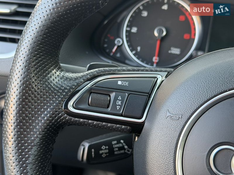 Внедорожник / Кроссовер Audi Q5 2015 в Одессе