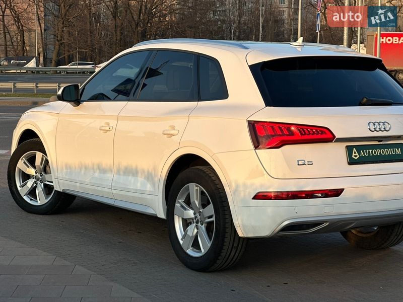 Внедорожник / Кроссовер Audi Q5 2017 в Киеве фото 10 Внедорожник / Кроссовер Audi Q5 2017 в Киеве