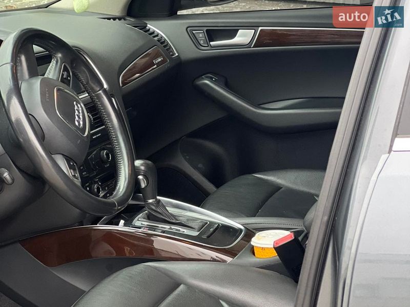 Внедорожник / Кроссовер Audi Q5 2011 в Киеве