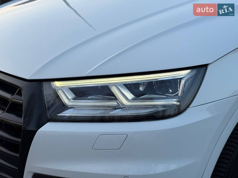 Внедорожник / Кроссовер Audi Q5 2017 в Киеве