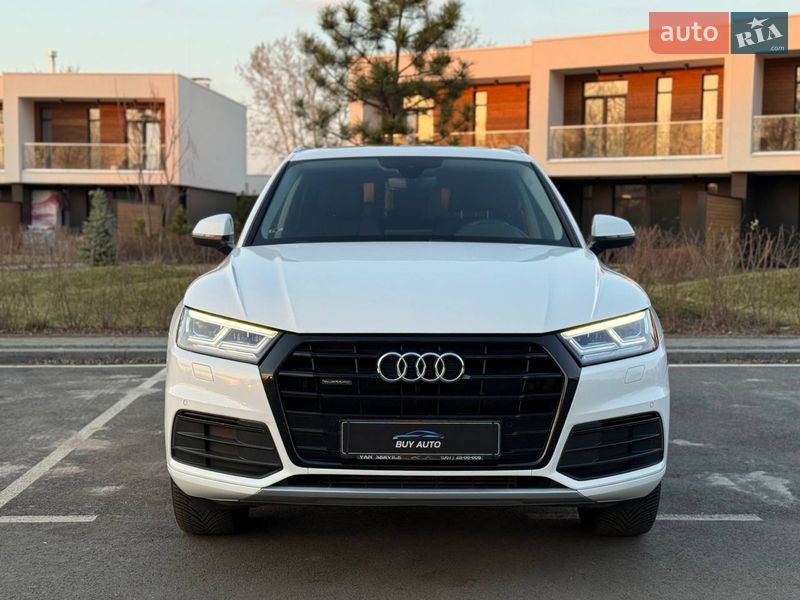 Внедорожник / Кроссовер Audi Q5 2017 в Киеве