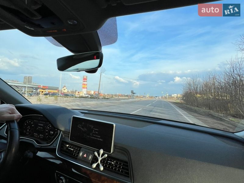 Позашляховик / Кросовер Audi Q5 2019 в Золочеві