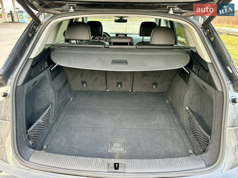 Позашляховик / Кросовер Audi Q5 2019 в Золочеві