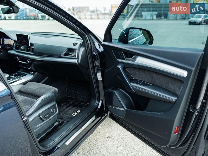 Внедорожник / Кроссовер Audi Q5 2019 в Днепре