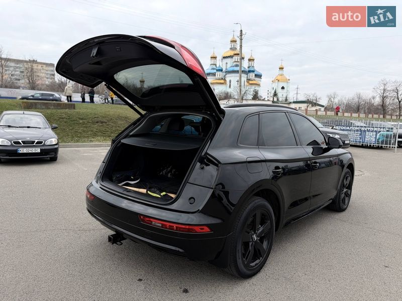 Внедорожник / Кроссовер Audi Q5 2018 в Кривом Роге