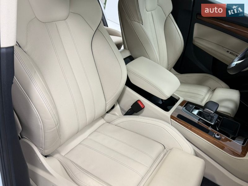 Внедорожник / Кроссовер Audi Q5 2022 в Одессе