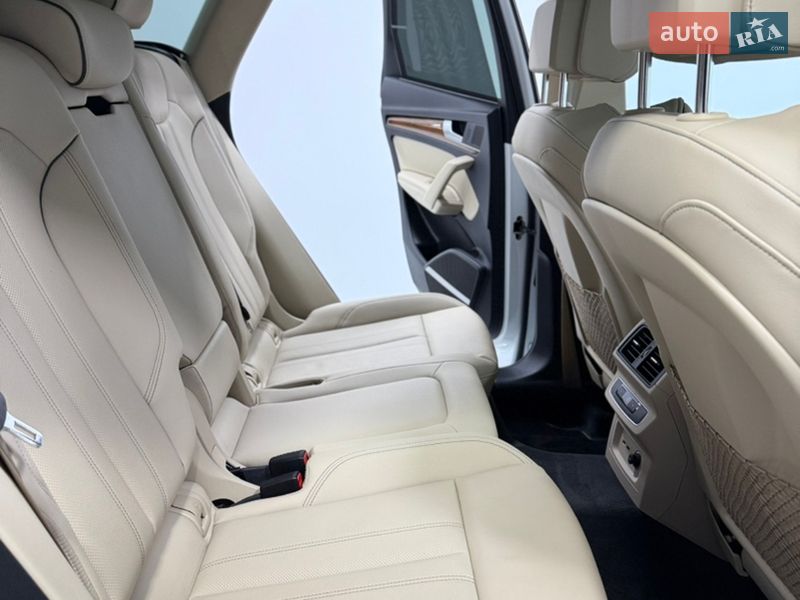 Внедорожник / Кроссовер Audi Q5 2022 в Одессе