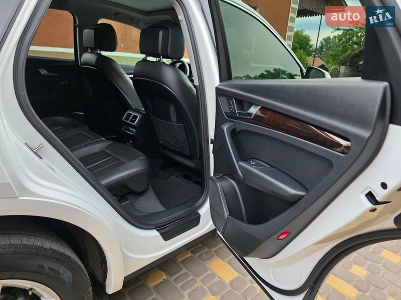 Внедорожник / Кроссовер Audi Q5 2018 в Тернополе