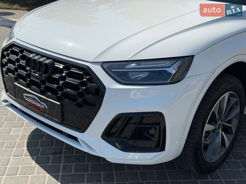 Позашляховик / Кросовер Audi Q5 2024 в Одесі