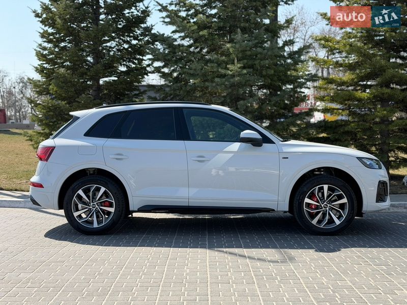 Позашляховик / Кросовер Audi Q5 2024 в Одесі