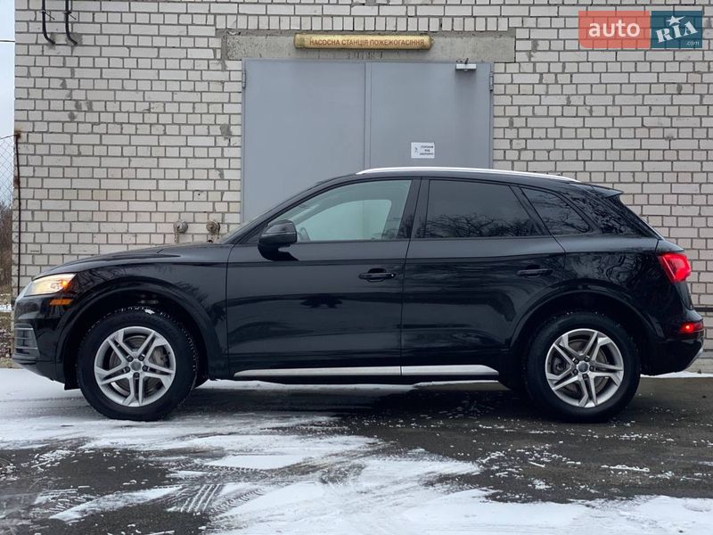 Позашляховик / Кросовер Audi Q5 2018 в Києві