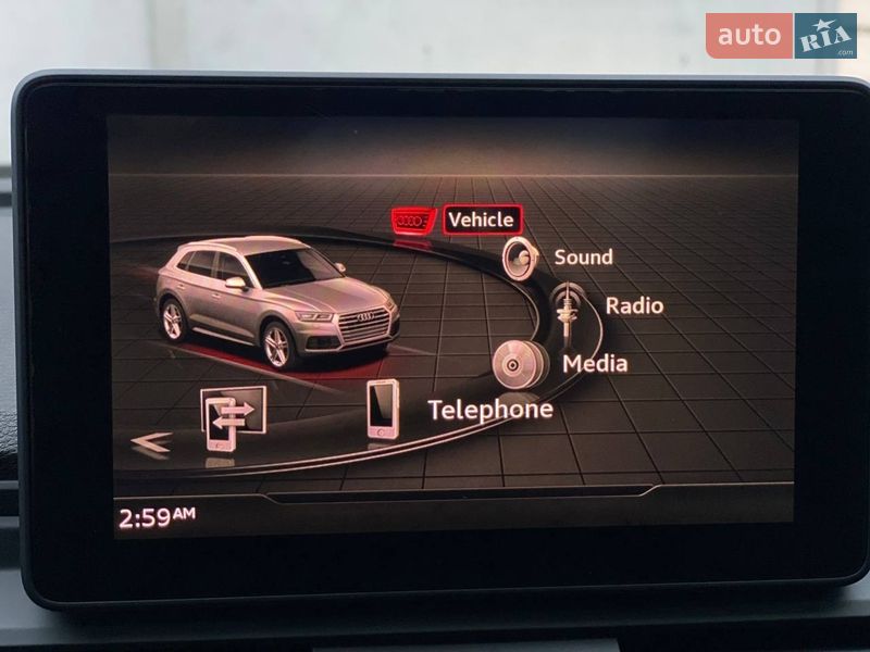 Позашляховик / Кросовер Audi Q5 2018 в Києві