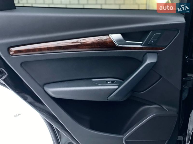 Позашляховик / Кросовер Audi Q5 2018 в Києві