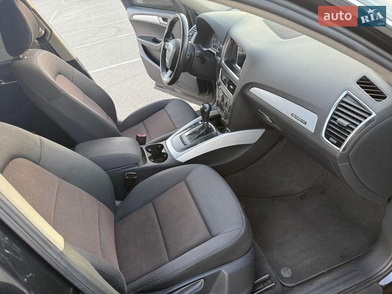 Внедорожник / Кроссовер Audi Q5 2009 в Киеве