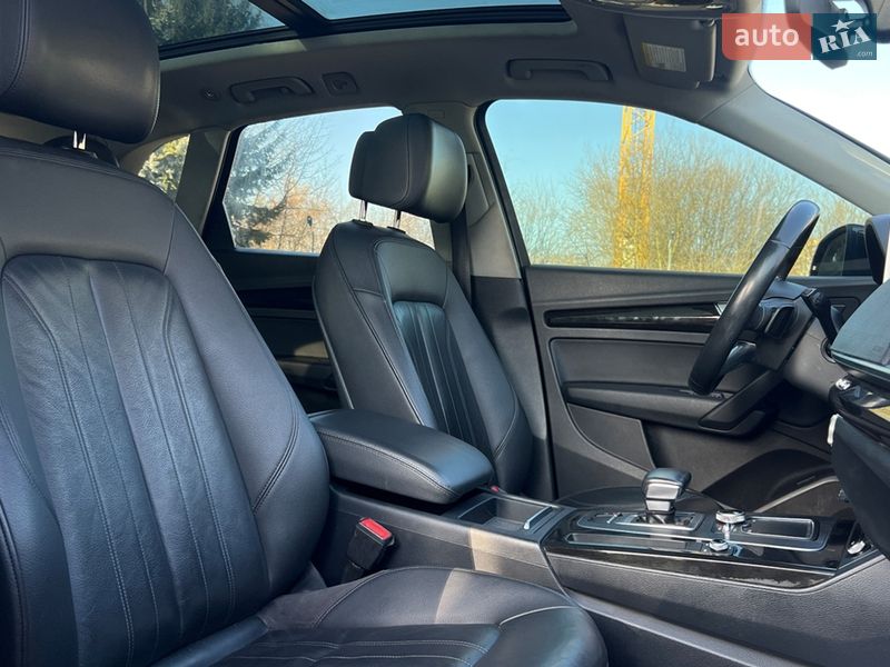Позашляховик / Кросовер Audi Q5 2018 в Львові