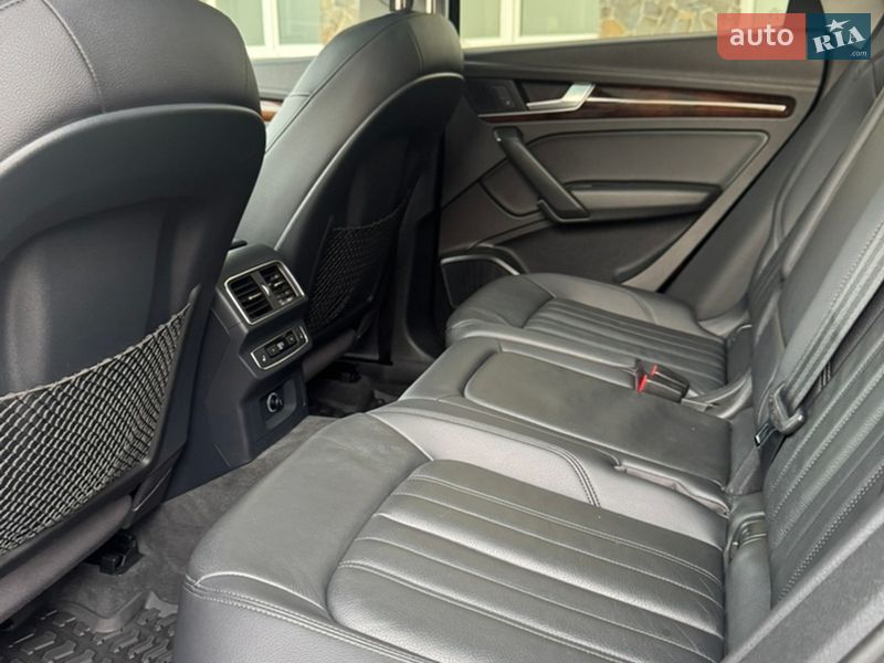 Внедорожник / Кроссовер Audi Q5 2018 в Владимире фото 83 Внедорожник / Кроссовер Audi Q5 2018 в Владимире