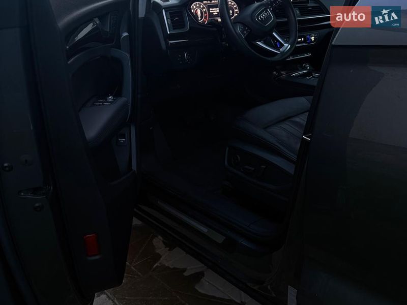 Внедорожник / Кроссовер Audi Q5 2019 в Чорткове фото 4 Внедорожник / Кроссовер Audi Q5 2019 в Чорткове