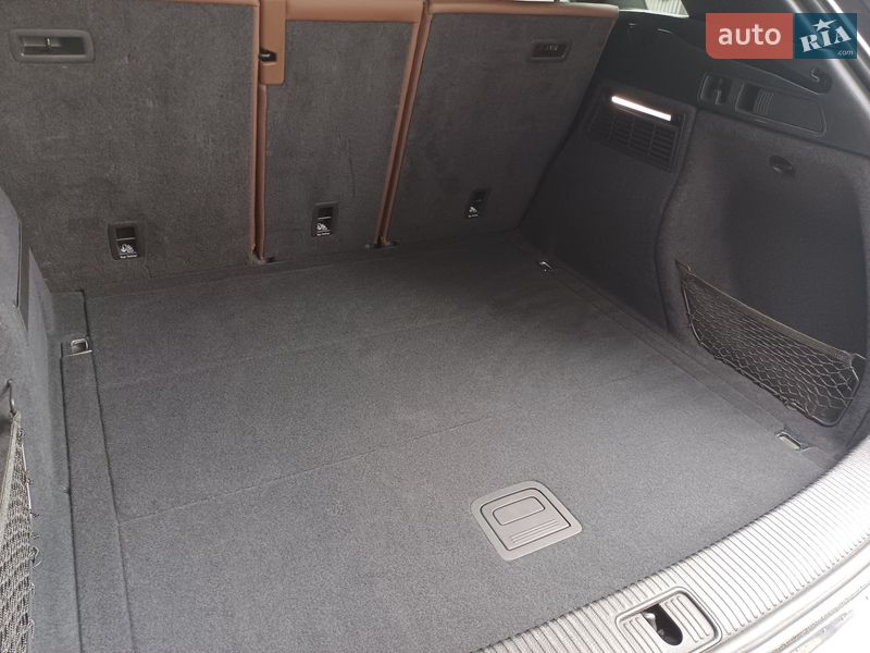 Внедорожник / Кроссовер Audi Q5 2019 в Ужгороде фото 46 Внедорожник / Кроссовер Audi Q5 2019 в Ужгороде