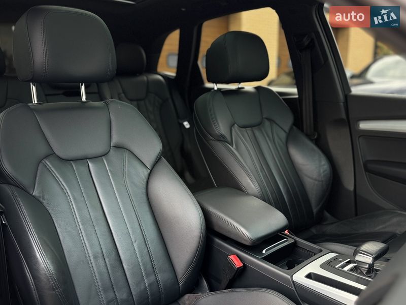 Внедорожник / Кроссовер Audi Q5 2018 в Ровно