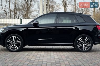 Внедорожник / Кроссовер Audi Q5 2018 в Ровно