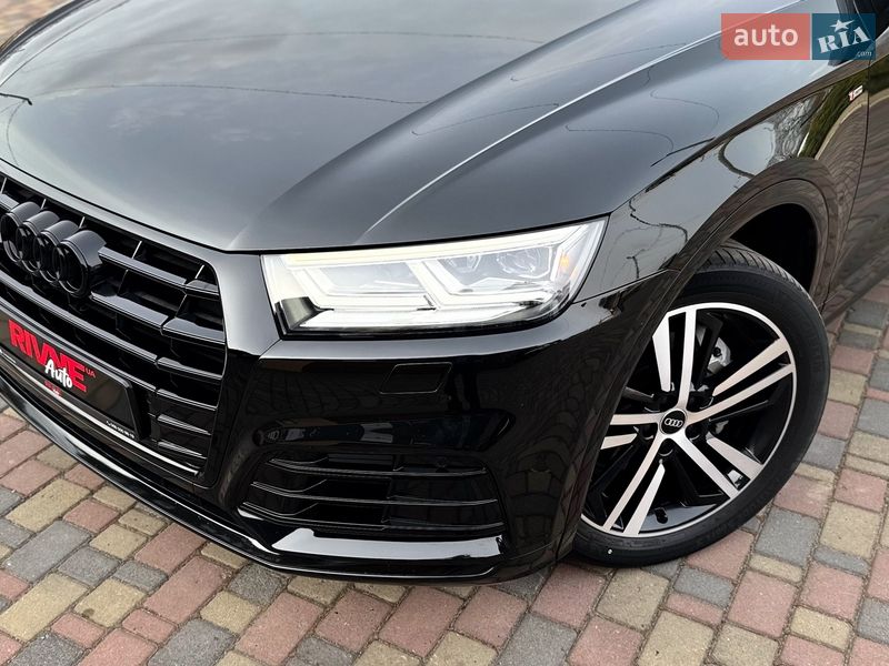 Внедорожник / Кроссовер Audi Q5 2018 в Ровно