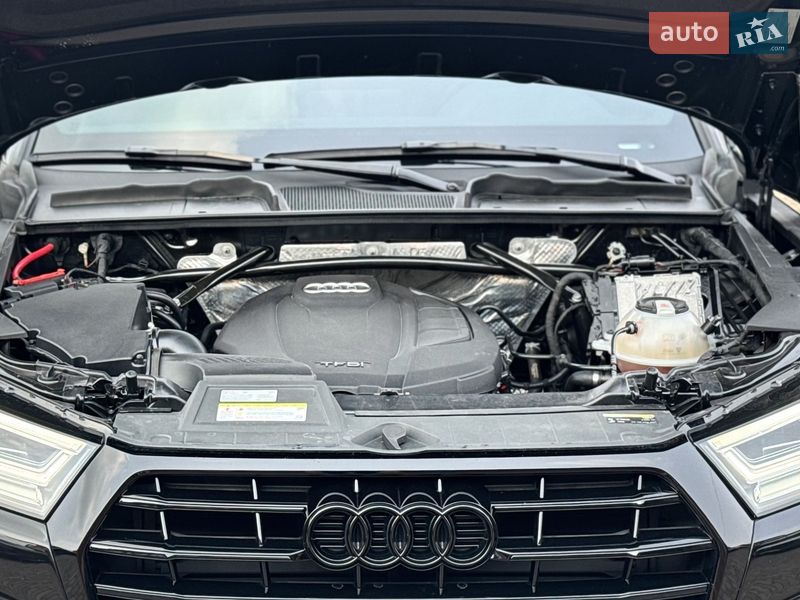 Внедорожник / Кроссовер Audi Q5 2018 в Ровно