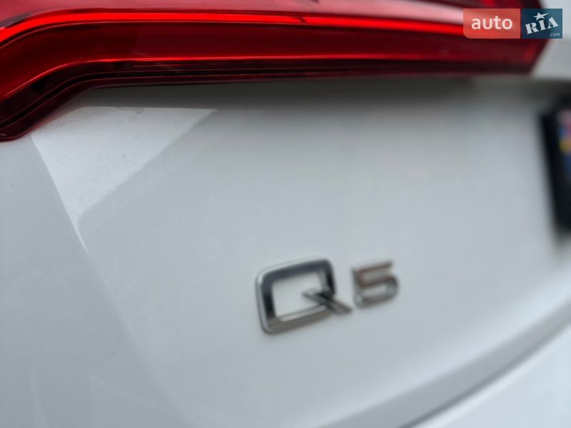 Позашляховик / Кросовер Audi Q5 2020 в Луцьку