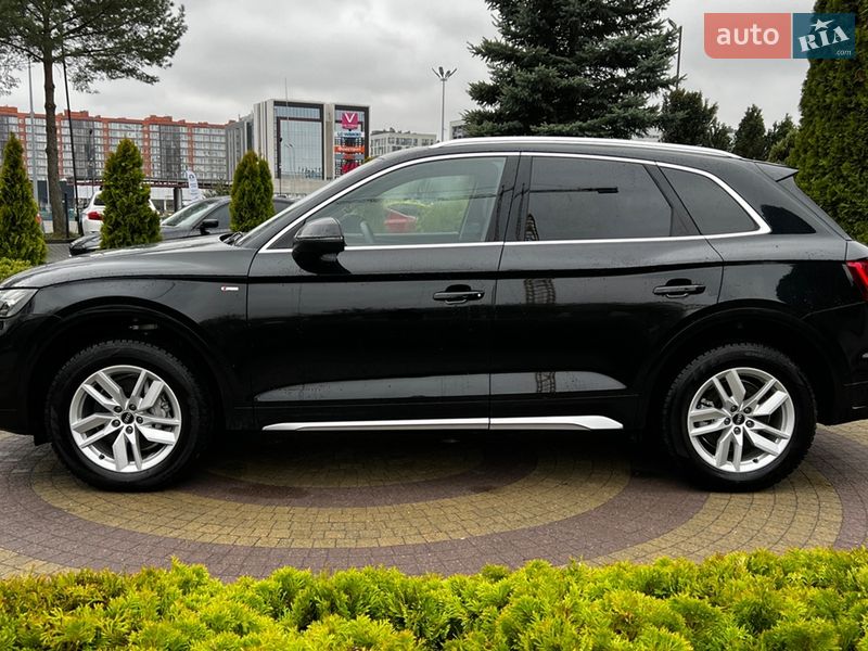 Внедорожник / Кроссовер Audi Q5 2023 в Львове