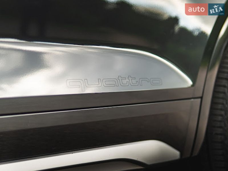 Внедорожник / Кроссовер Audi Q5 2021 в Львове