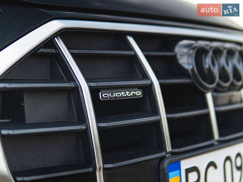 Внедорожник / Кроссовер Audi Q5 2021 в Львове