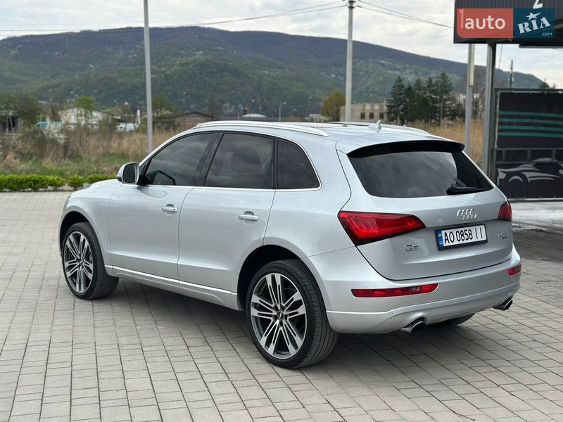 Позашляховик / Кросовер Audi Q5 2012 в Виноградові