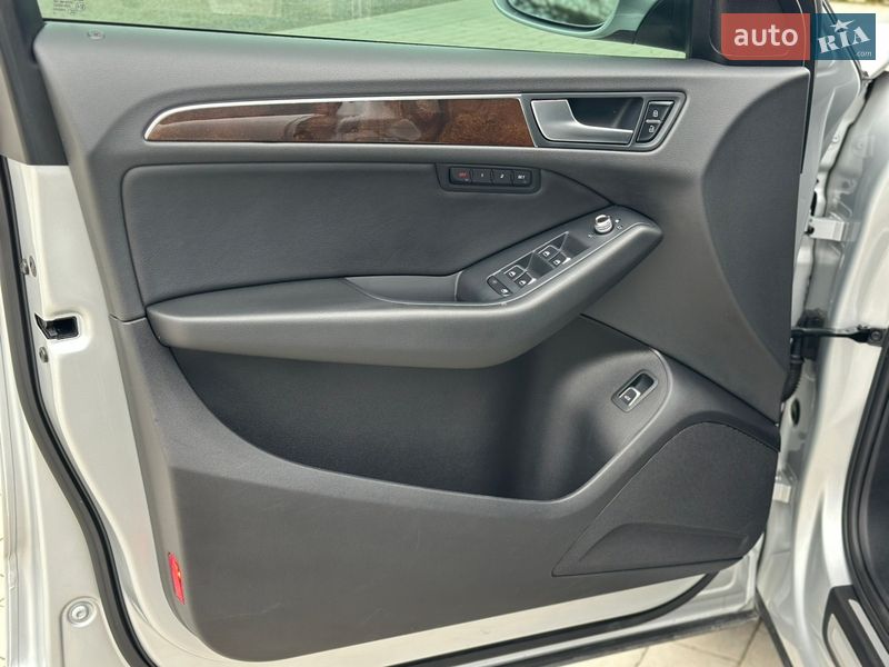 Позашляховик / Кросовер Audi Q5 2012 в Виноградові